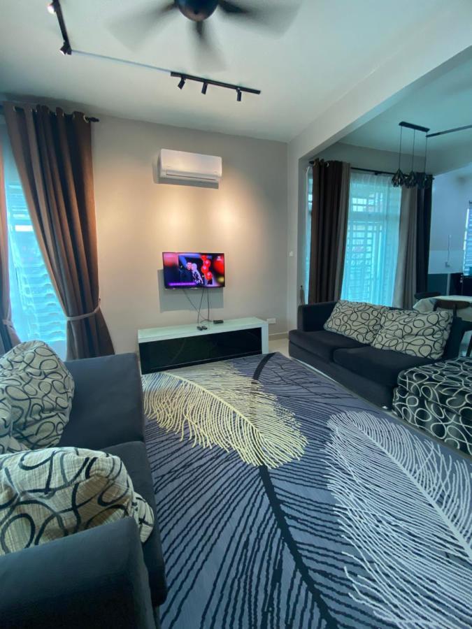 Homestay Aalaiya Bertam Kepala Batas - Fully Aircond ภายนอก รูปภาพ