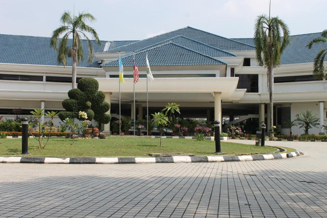 Homestay Aalaiya Bertam Kepala Batas - Fully Aircond ภายนอก รูปภาพ